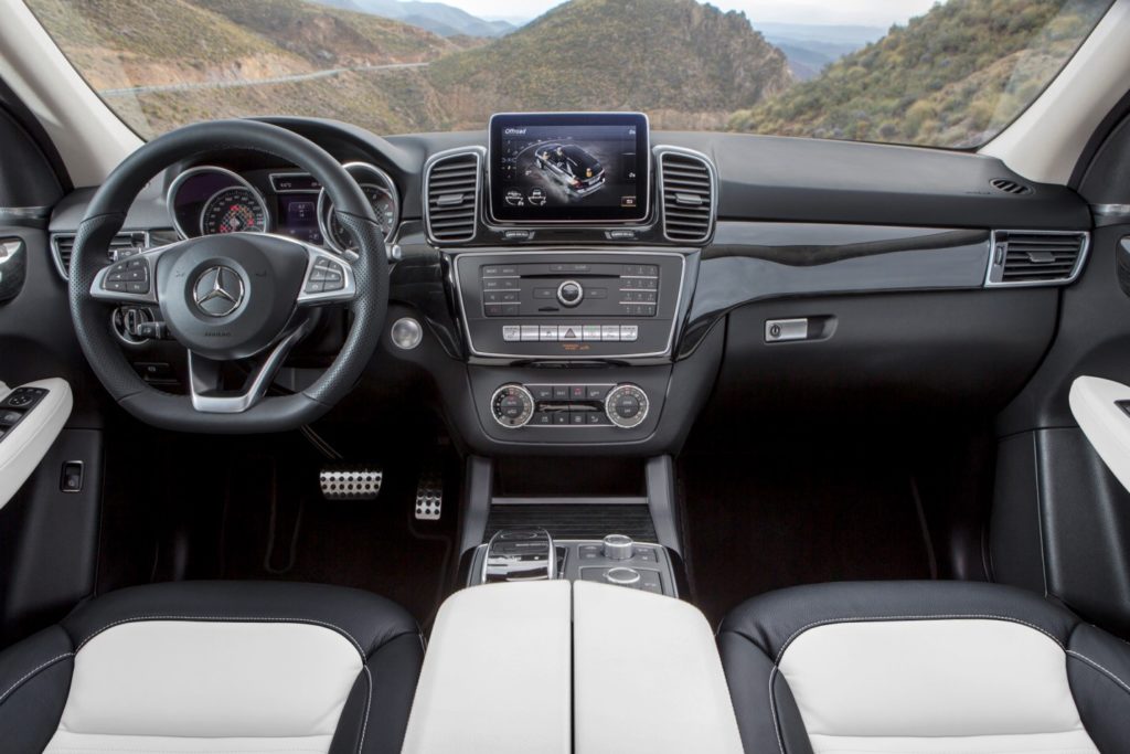 Mercedes-Benz GLE Volvo XC90 Roanoke